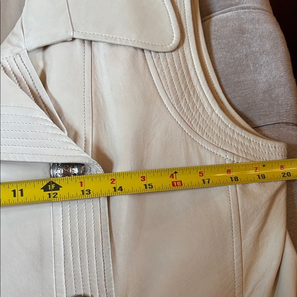 St. John leather vest - Picture 8 of 9